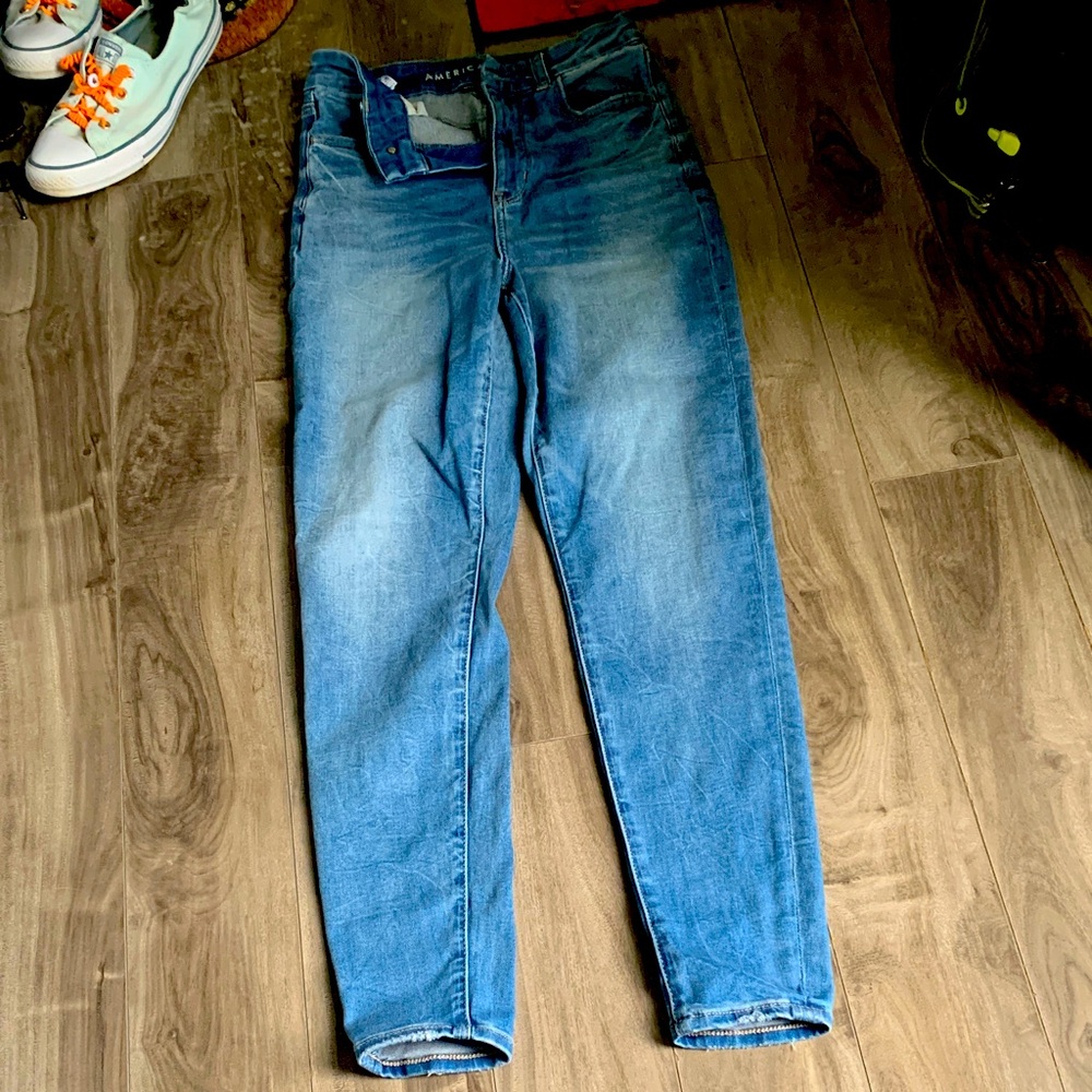American Eagle Outfitters Classic Blue Jeans